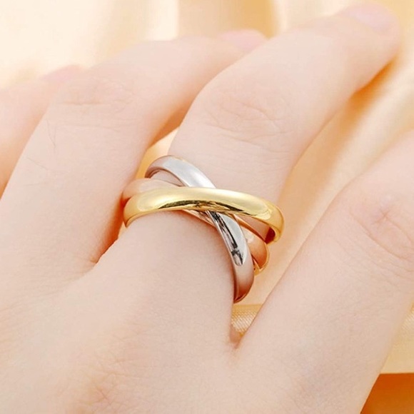 New Tri-Colored Anxiety Relief Interlocking Ring - Picture 2 of 4